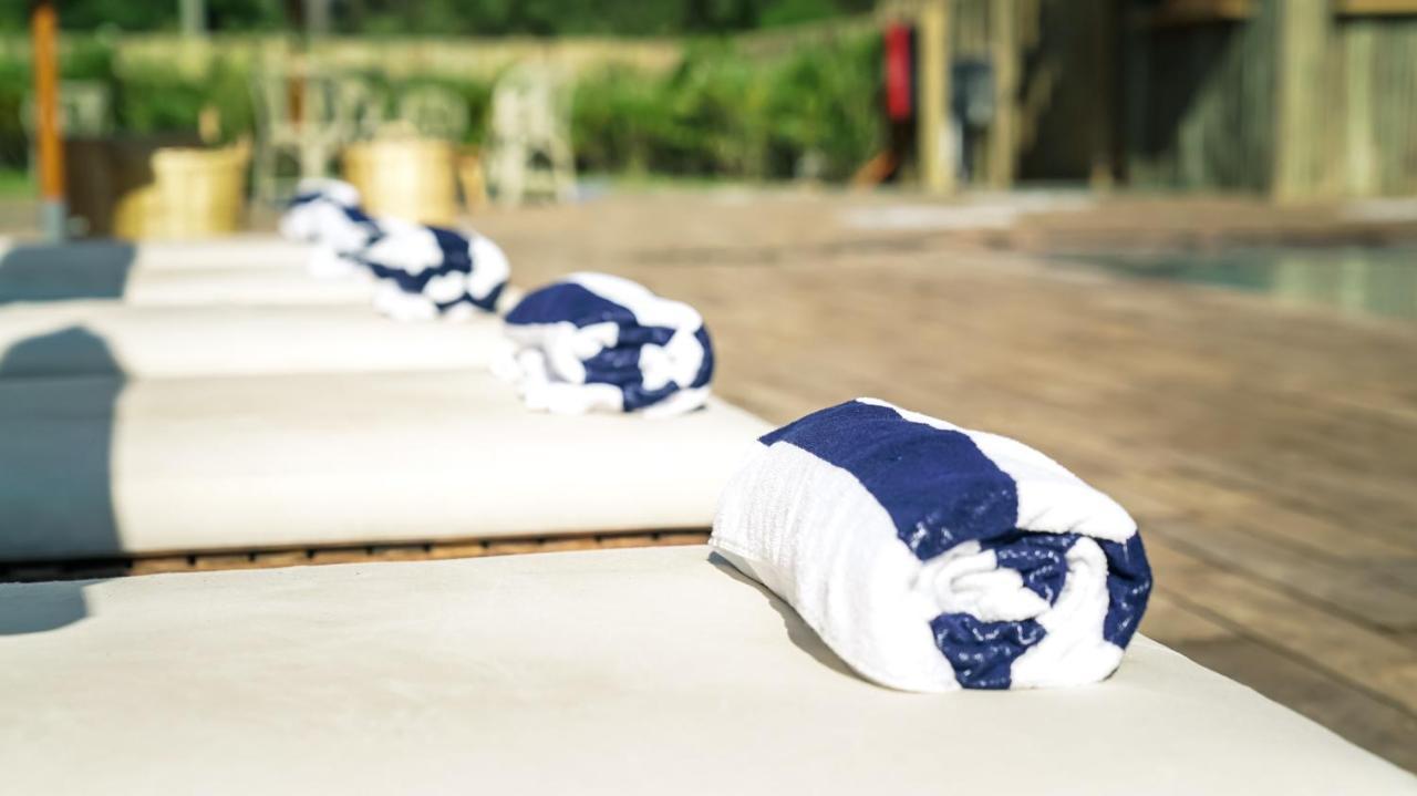 Casagrande Hotel & Beach Club José Ignacio Extérieur photo A rolled beach towel