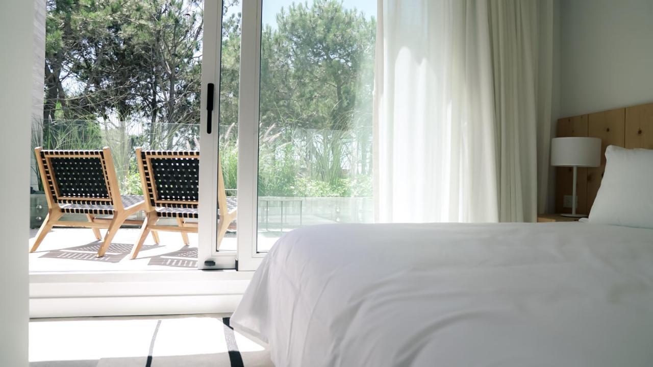 Casagrande Hotel & Beach Club José Ignacio Extérieur photo A bedroom at the hotel